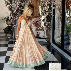 Flowy floral Miss June Paris size small